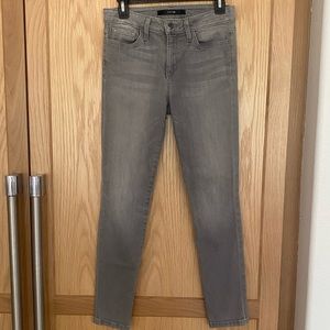 Joe’s jeans • size 27 • skinny ankle